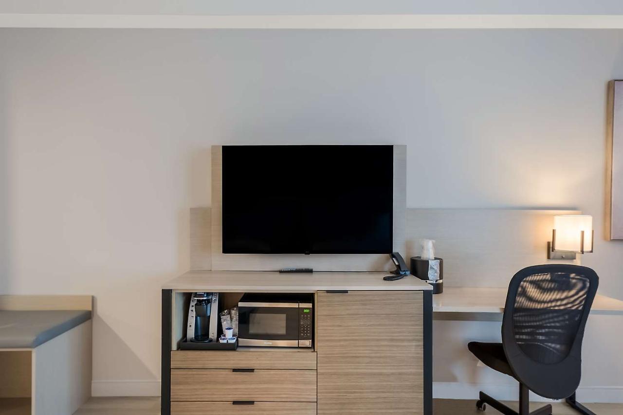 Best Western Plus Parry Sound Bagian luar foto