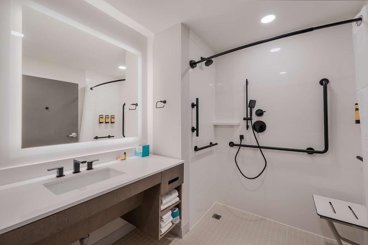 Best Western Plus Parry Sound Bagian luar foto
